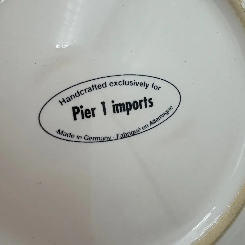 Vintage Coffee Espresso Cups & Saucers Set of 4 Pier One Imports Black White